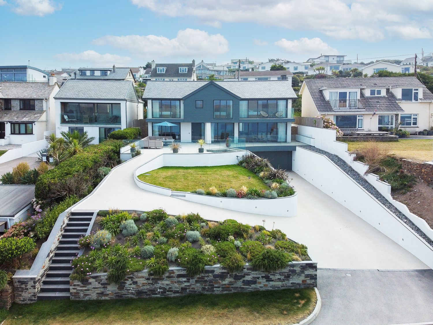 MegIzzy new-build coastal home in Polzeath, Cornwall